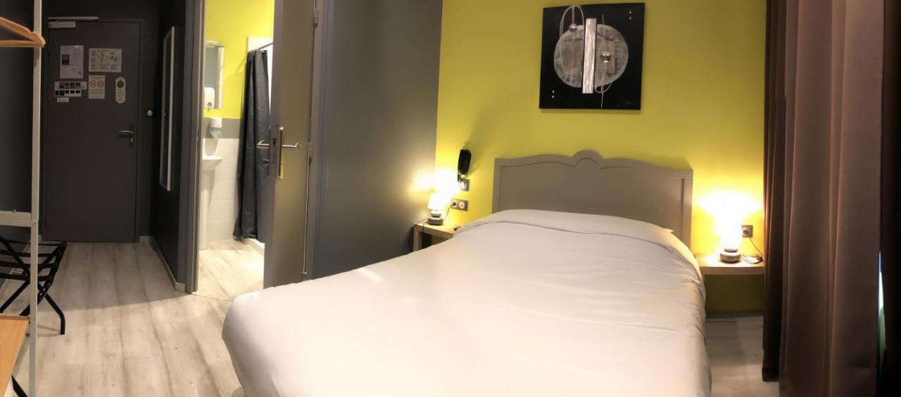 Hotel De L'Abbaye A Cluny Esterno foto